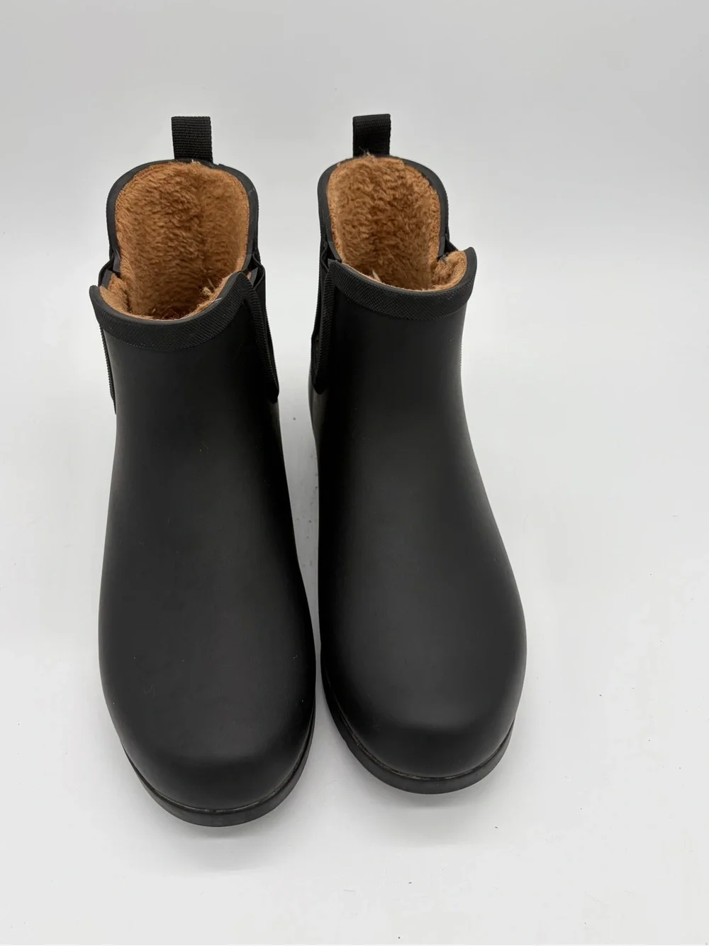 chooka Black Chelsea Rain Boots with Tan Faux-Fur Lining